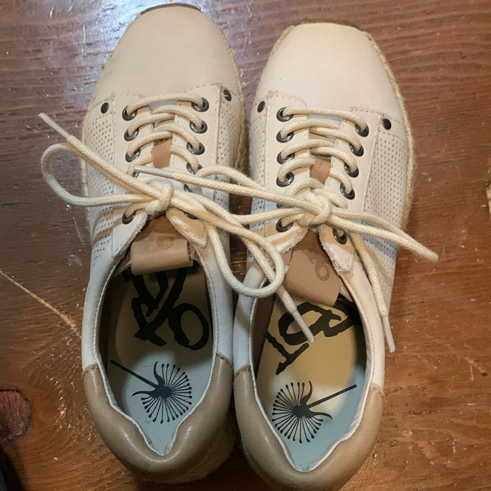 OTBT Sneakers Size 5.5